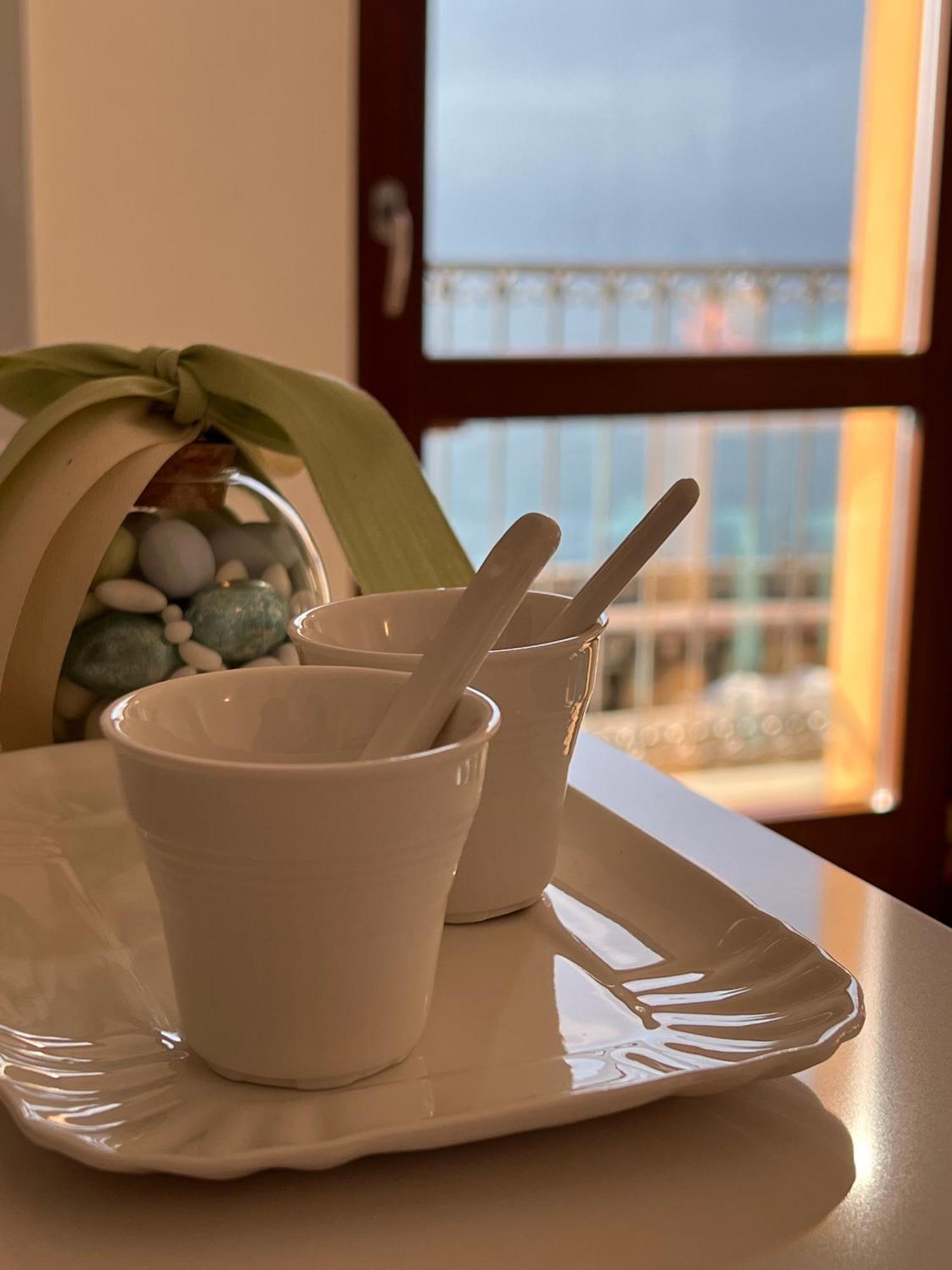 Al Porticciolo - Casa Vacanze مارون المظهر الخارجي الصورة